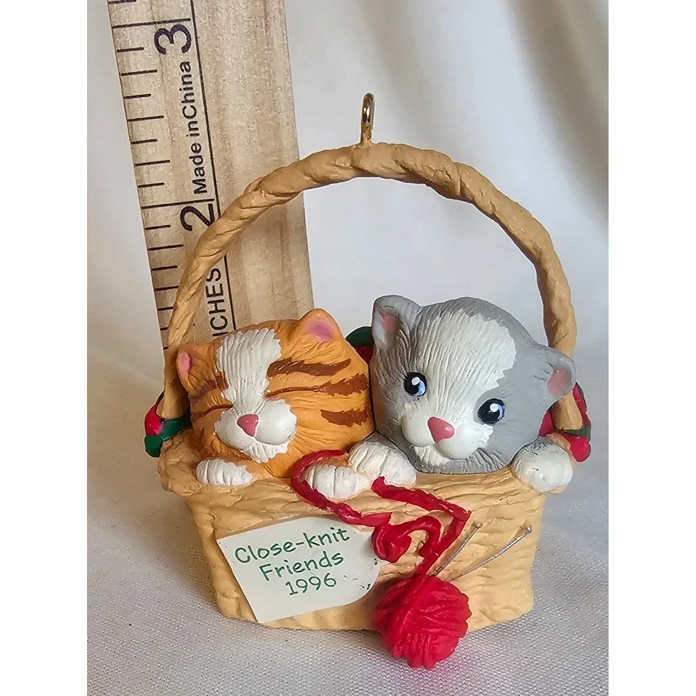 Hallmark vtg ornament